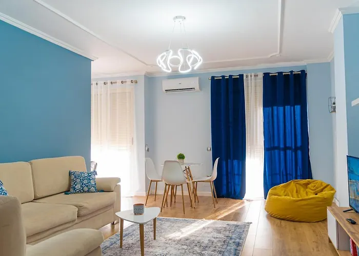 Cane New Bazaar * Тирана