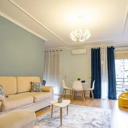 Cane New Bazaar Apartment