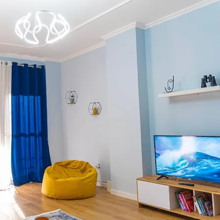 Cane New Bazaar Tirana