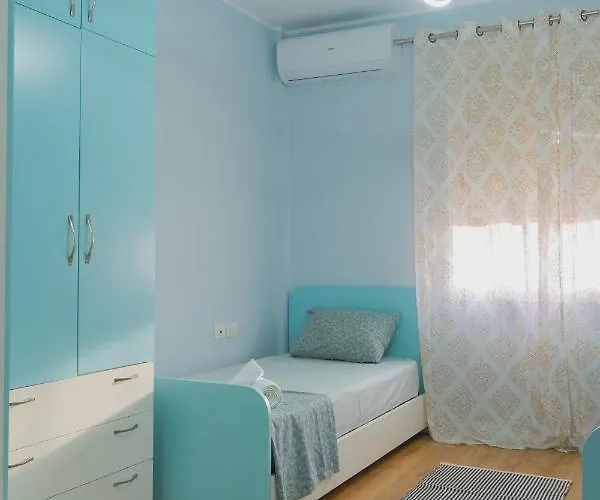 Cane New Bazaar * 地拉那