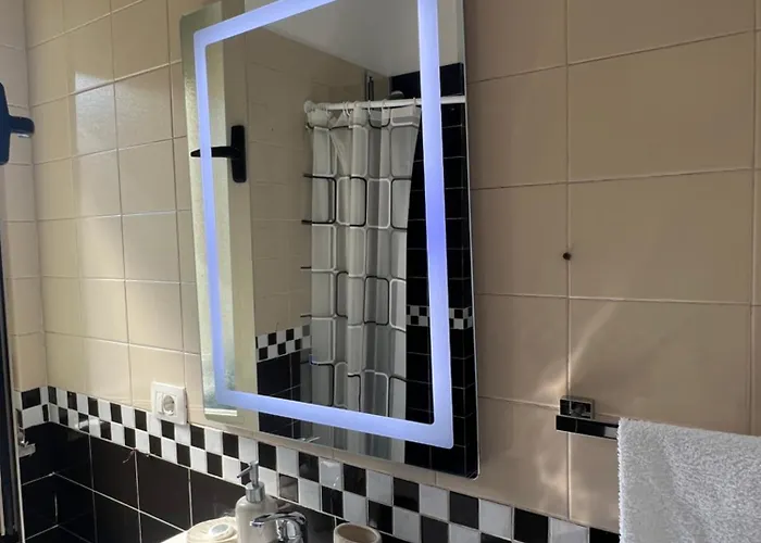 Cane New Bazaar 地拉那